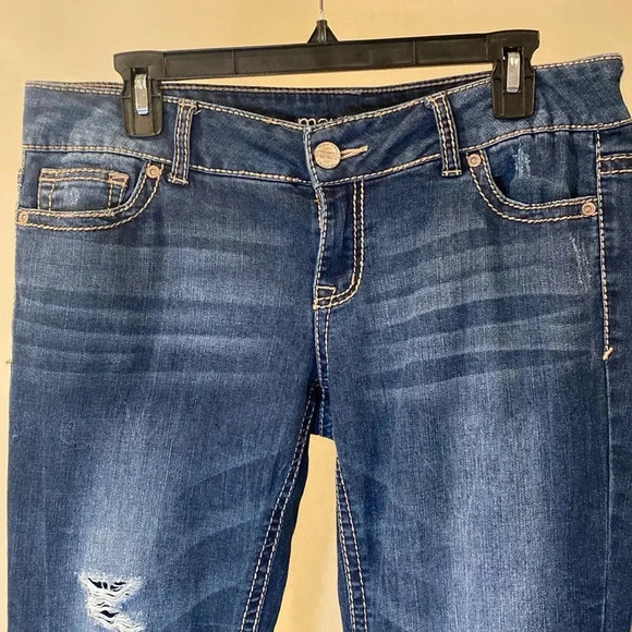 Maurice’s boot cut distressed dark wash jeans LIKE NEW size 7/8 reg - Picture 2 of 11